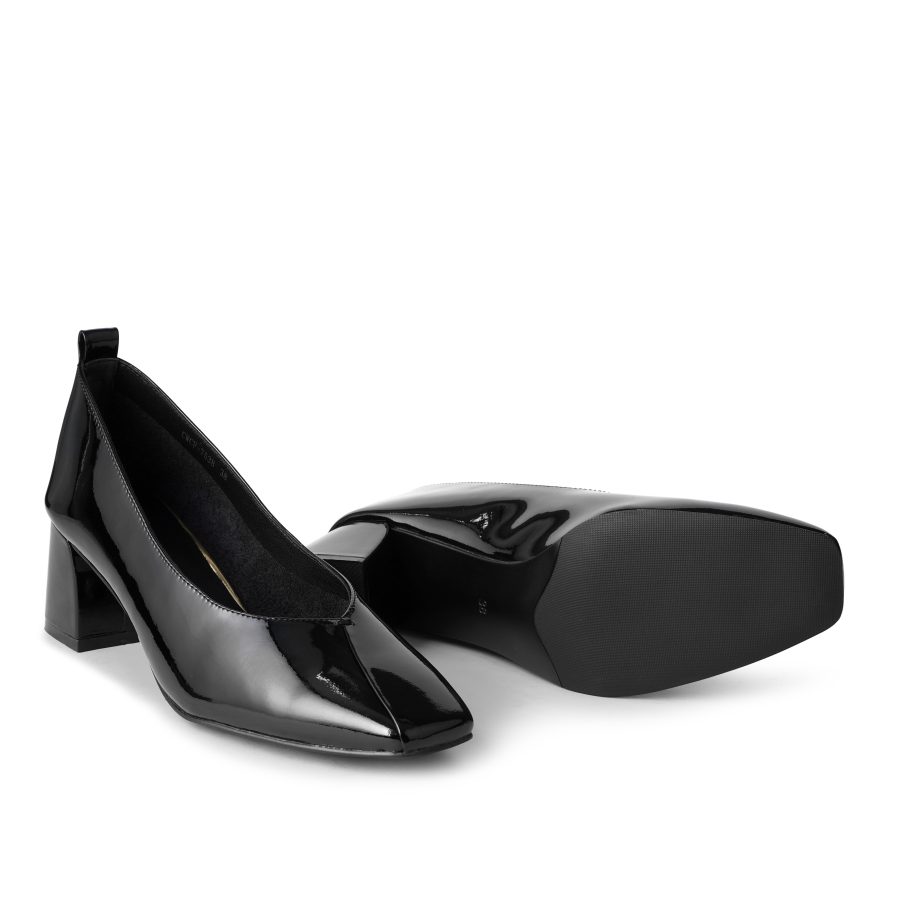 Cristina Noir