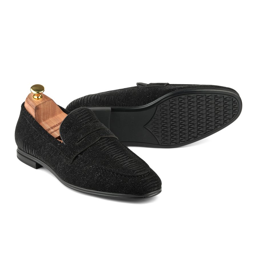 Vanguard Black