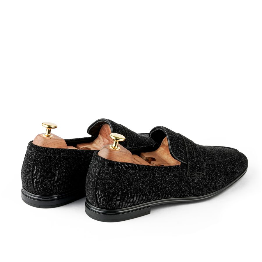 Vanguard Black
