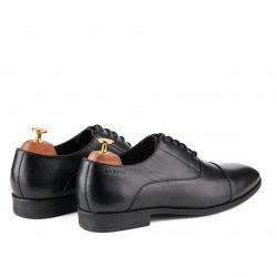 Concord Noir Oxford cap-toe shoe
