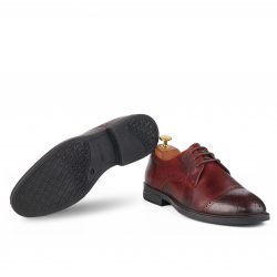 Brown leather derby shoe