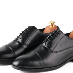 Concord Noir Oxford cap-toe shoe