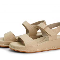 flexstride Beige faux leather sandals